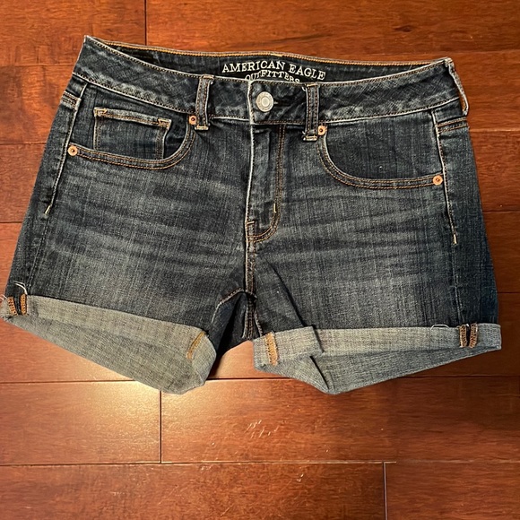 American Eagle Midi jean shorts Cdg btm high rise 4 pockets Sz 8 - Picture 1 of 8